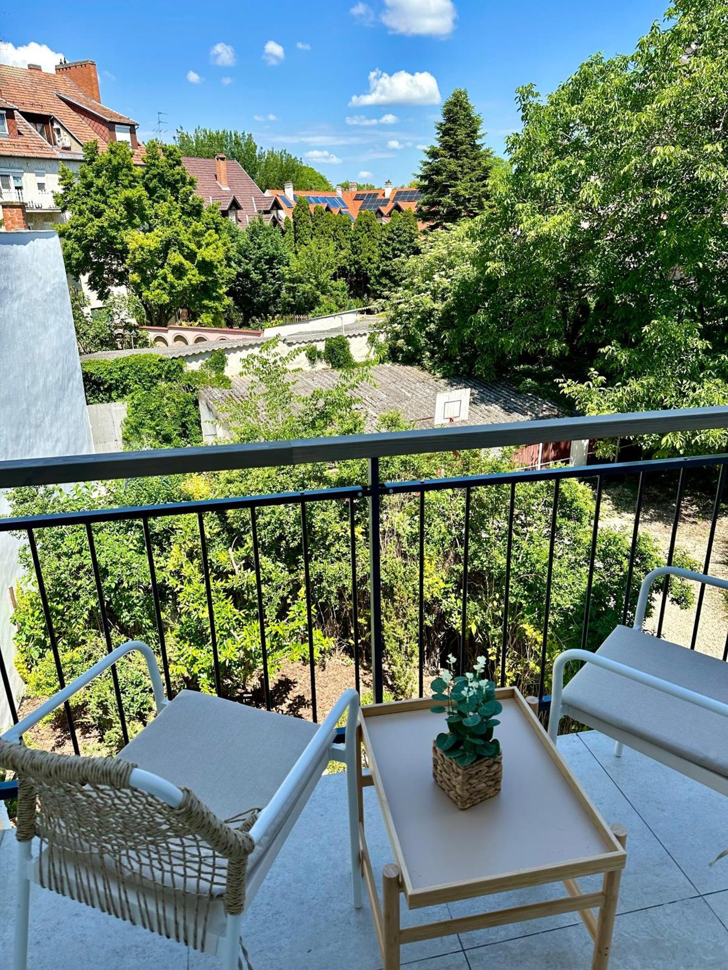 Villa Antara Szeged Esterno foto